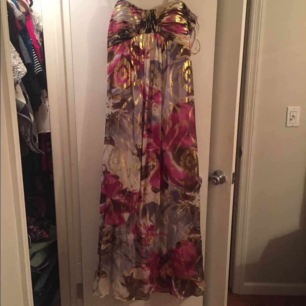 EUC Gorgeous floral maxi dress worn once!